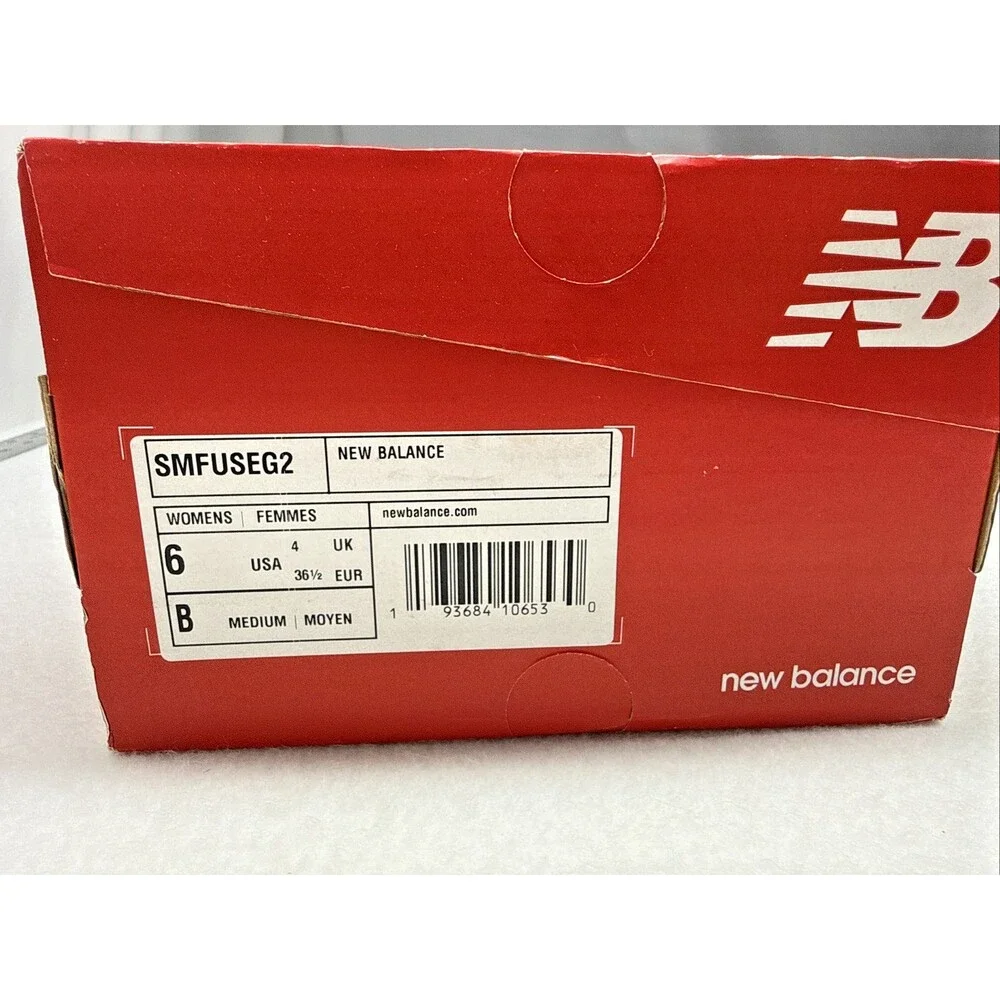 New Balance FUSEv2 Metal Softball Cleats Women's 6 Gray White SMFUSEG2 NWB